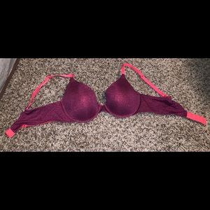 Victoria’s Secret Uplift Semi Demi Bra